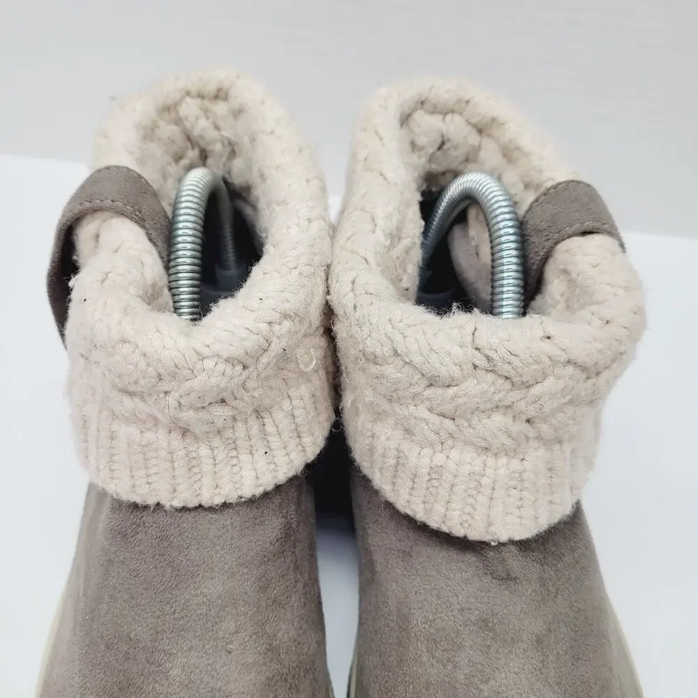 Skechers Women's Easy Going-Cozy Weather 2-Hands Free Slip-ins Ankle Boot Sz 8